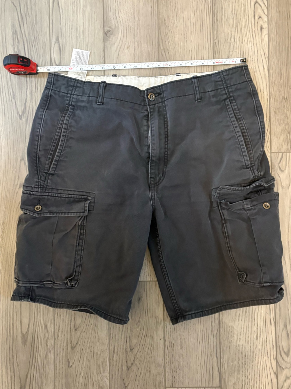 Levi's Men's Charcoal Cargo Shorts - Picture 2 of 4